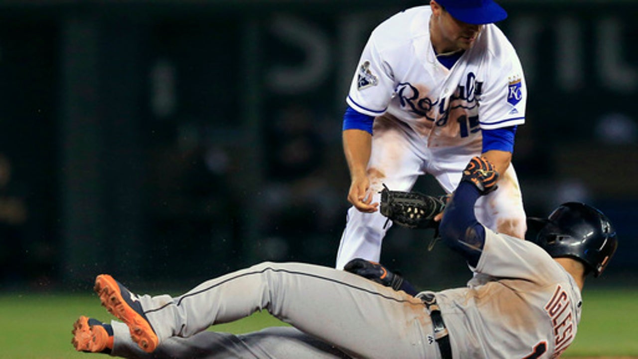 Morales drives in 5, Royals crush Tigers 16-5